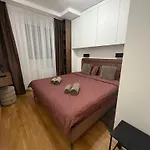 Xenia Corner