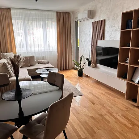 Appartement Xenia Corner *