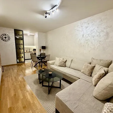 Xenia Corner Apartman