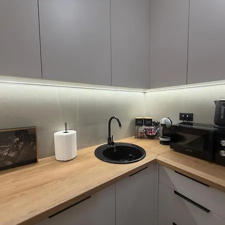 Xenia Corner