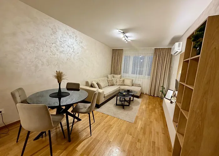 Xenia Corner Apartman *